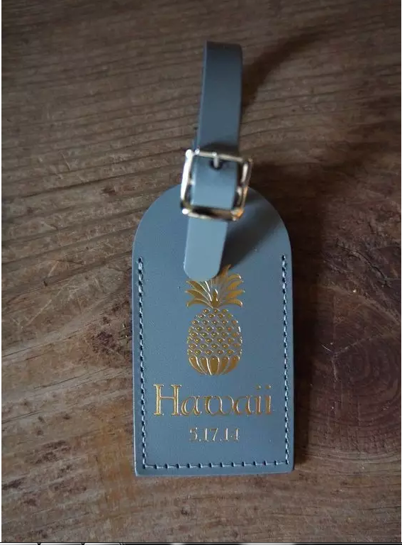 吊牌設(shè)計11-廣州駿業(yè)包裝實業(yè)有限公司 吊牌設(shè)計11