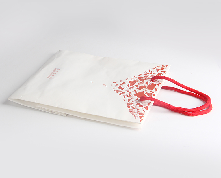 定制的手提袋選擇怎樣的紙質(zhì)？