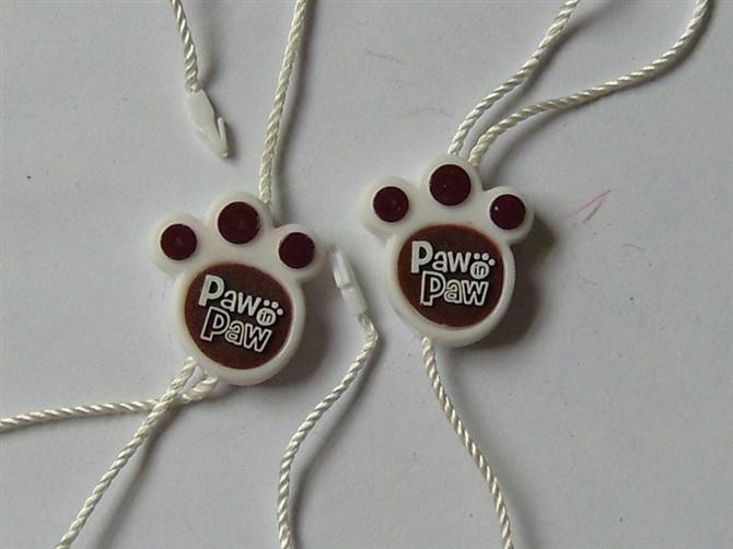 吊牌吊粒設(shè)計(jì)