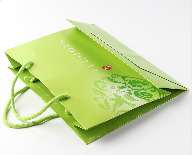 手提紙袋合版印刷與專版印刷的區(qū)別 手提紙袋合版印刷與專版印刷的區(qū)別