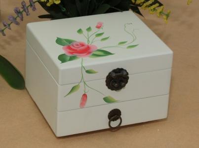 珠寶首飾盒廠家-廣州駿業(yè)包裝實(shí)業(yè)有限公司 珠寶首飾盒廠家