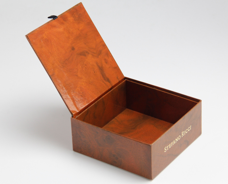 月餅精品盒制造商駿業(yè)包裝可以幫助你 月餅精品盒制造商駿業(yè)包裝可以幫助你