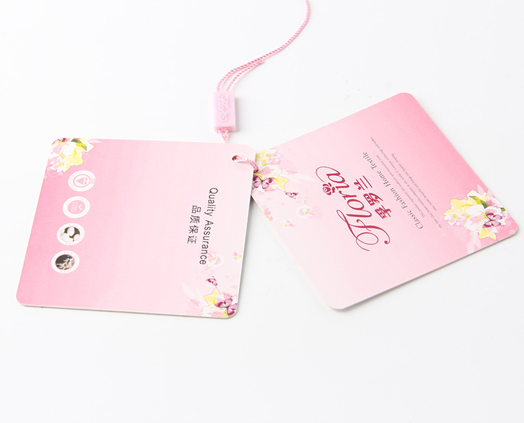 t恤吊牌在定做中，挑戰(zhàn)著色力的中性灰