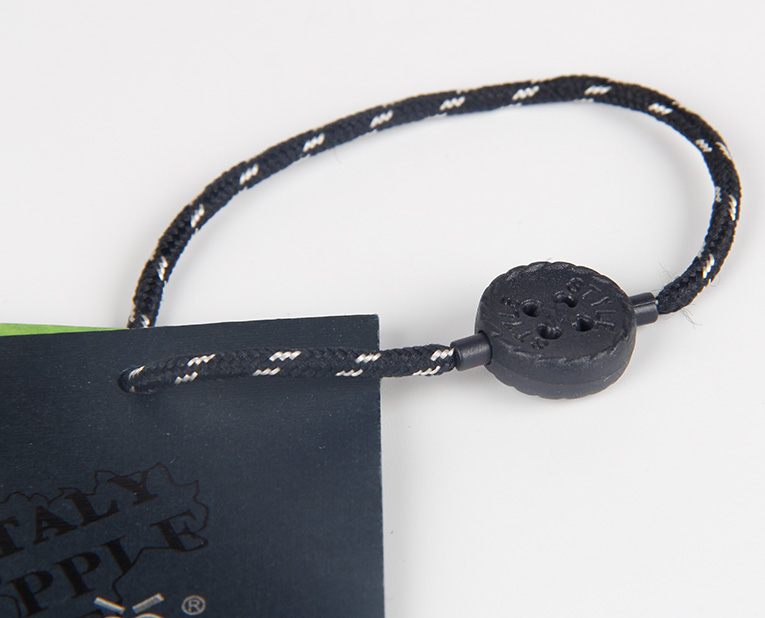 預(yù)防勝于治療，衣服的紙牌在定做之前需要這樣做準備