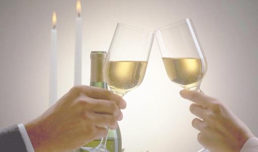 借著315之際，廣州的吊牌廠給你掃盲告訴你什么是兜底條款