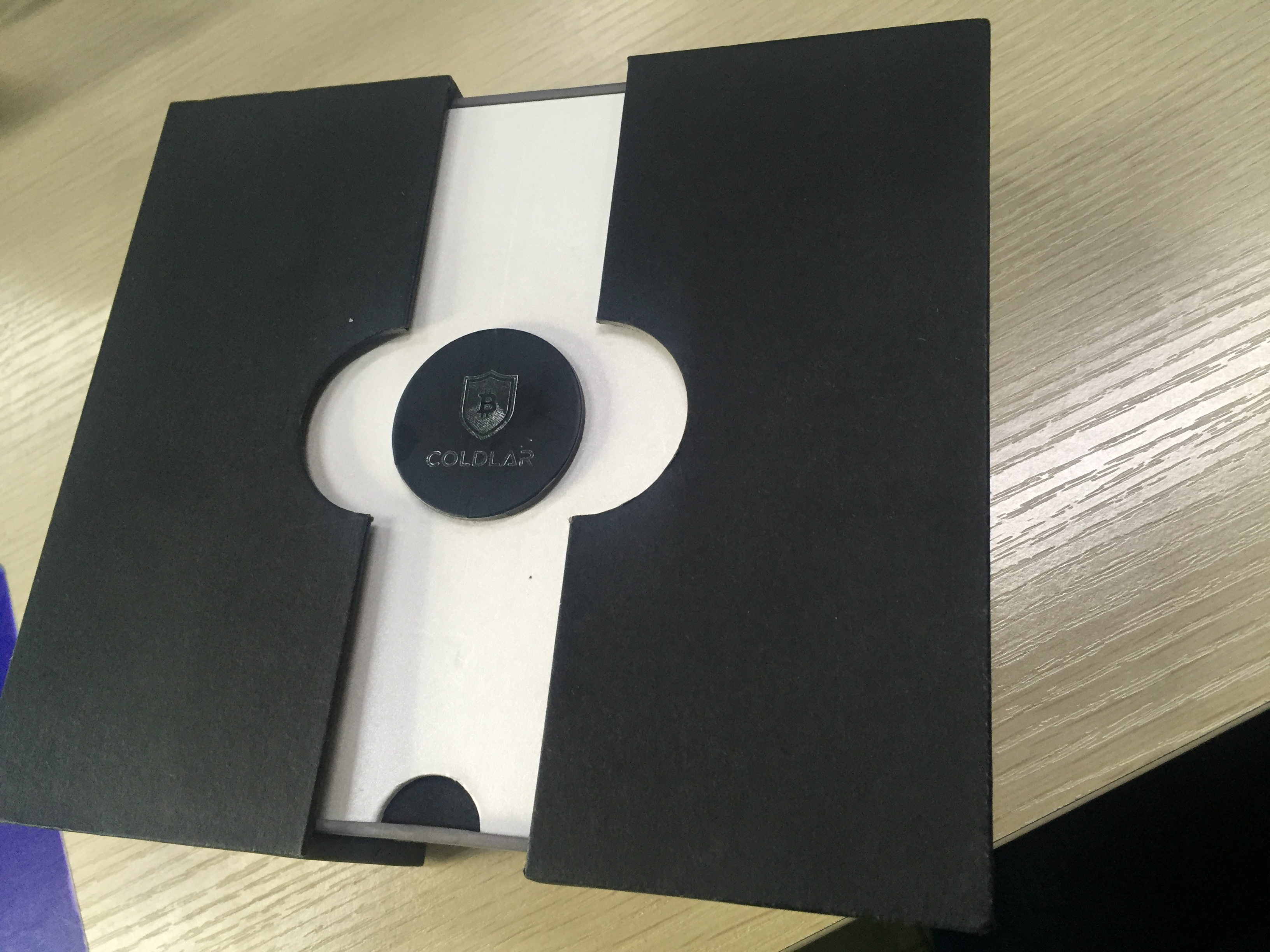 珠寶盒子廠家不說，你可能永遠(yuǎn)不知道，潮濕還能讓你丟錢