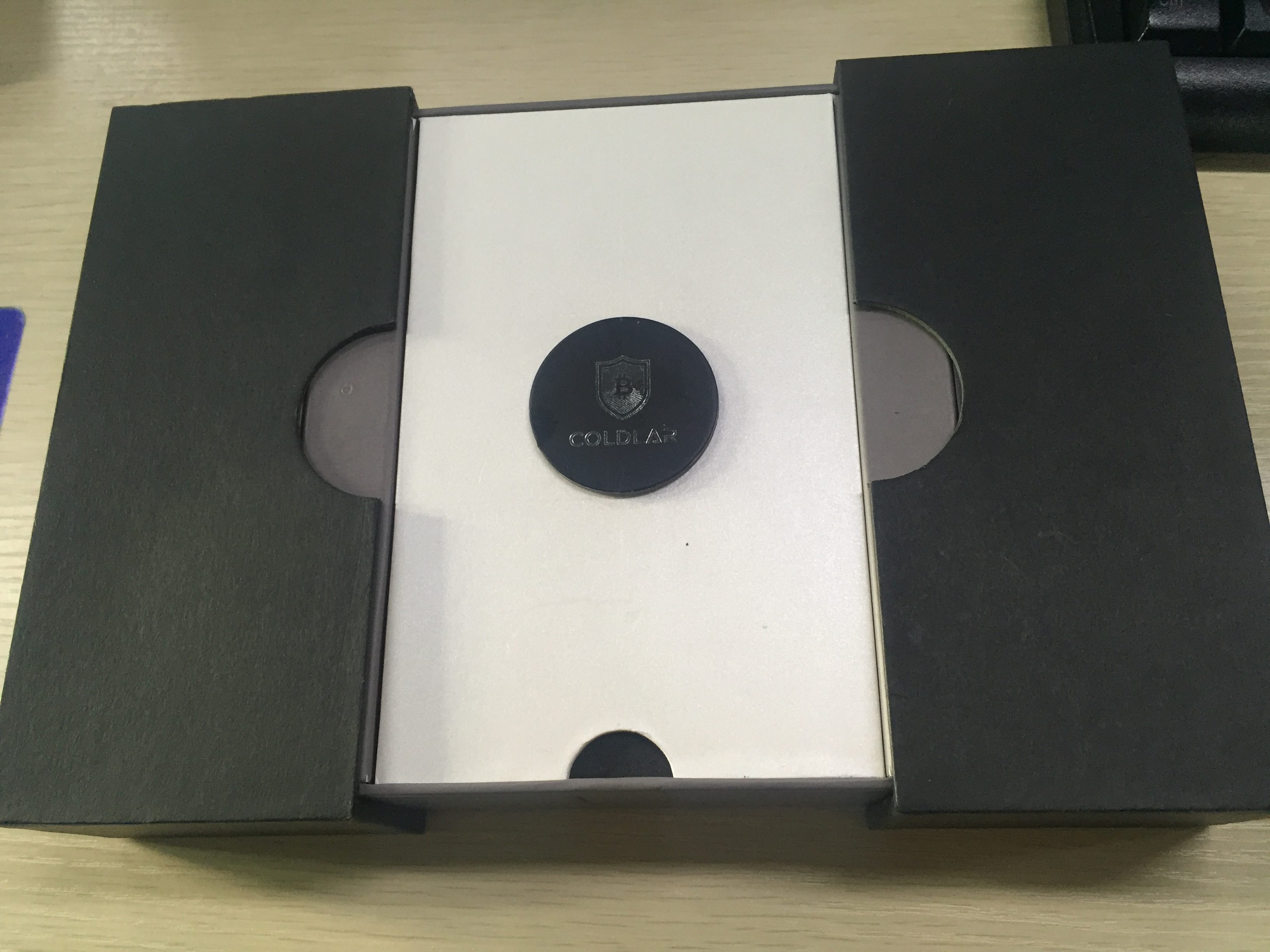 珠寶盒子廠家不說，你可能永遠(yuǎn)不知道，潮濕還能讓你丟錢