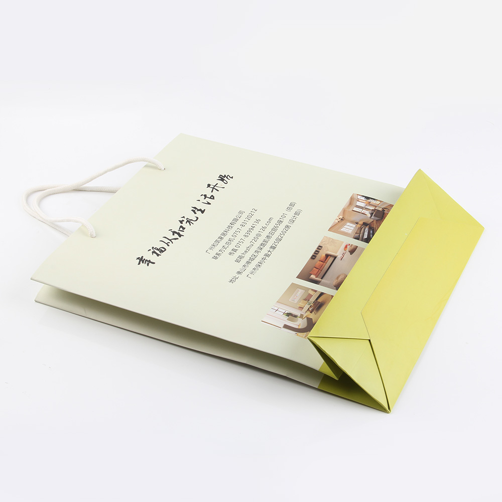 衣服紙袋工廠的業(yè)務同事，寫下了和客戶溝通的精髓