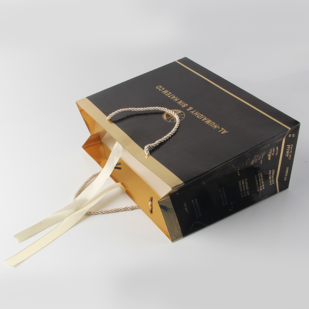 這個(gè)手提袋中間商皮一哈很開心，被教育了一番了吧