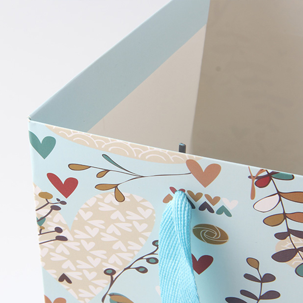 從成本市場(chǎng)角度上剖析內(nèi)褲紙袋訂制的人工機(jī)械問(wèn)題 從成本市場(chǎng)角度上剖析內(nèi)褲紙袋訂制的人工機(jī)械問(wèn)題